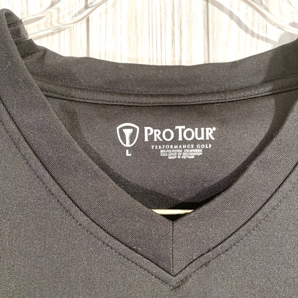 Sleeveless Golf Top - Picture 3 of 3